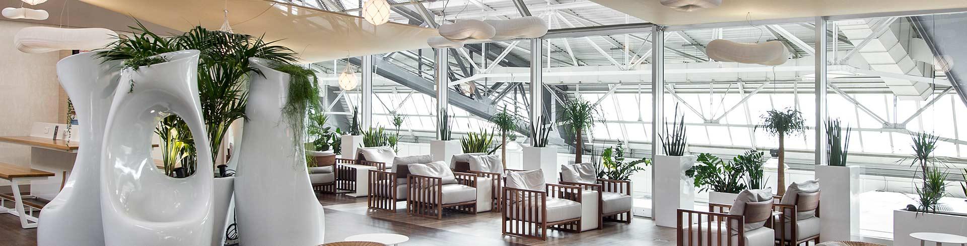 Nice Côte d’Azur airport chooses Moment to offer an entertainment platform in its VIP lounges