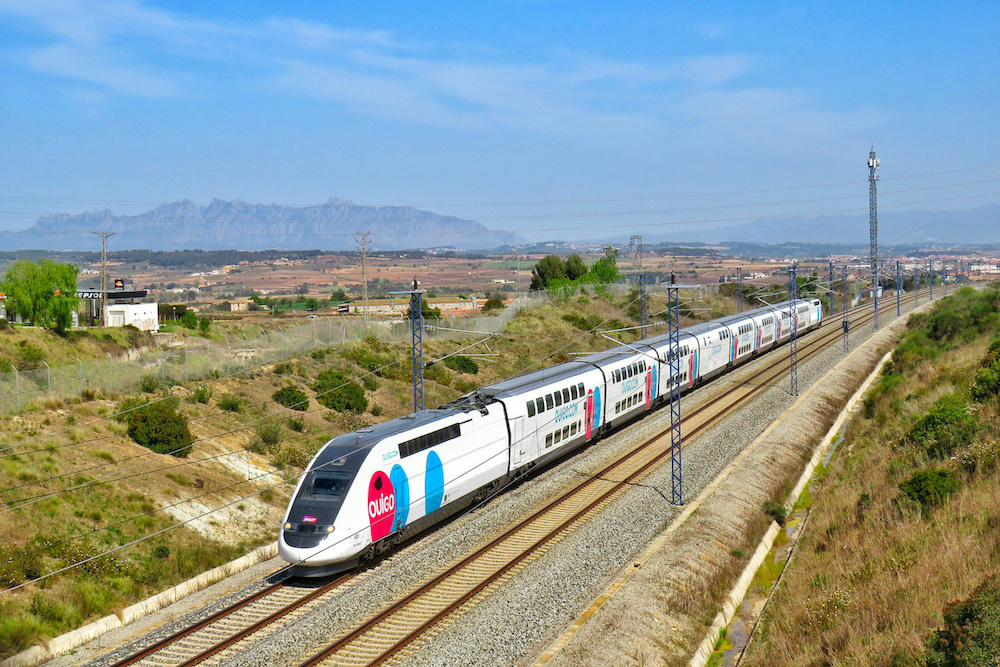 OUIGO Spain chooses Moment to deploy a connected portal on board its trains